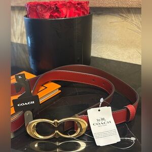 NEW Coach Signature Gold Logo Buckle Red  and Burgundy leather Belt Xl 44